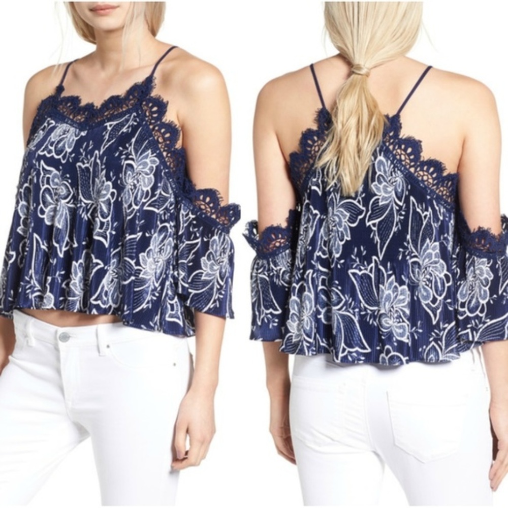 Moon River Lace Cold Shoulder Crop Top Medium